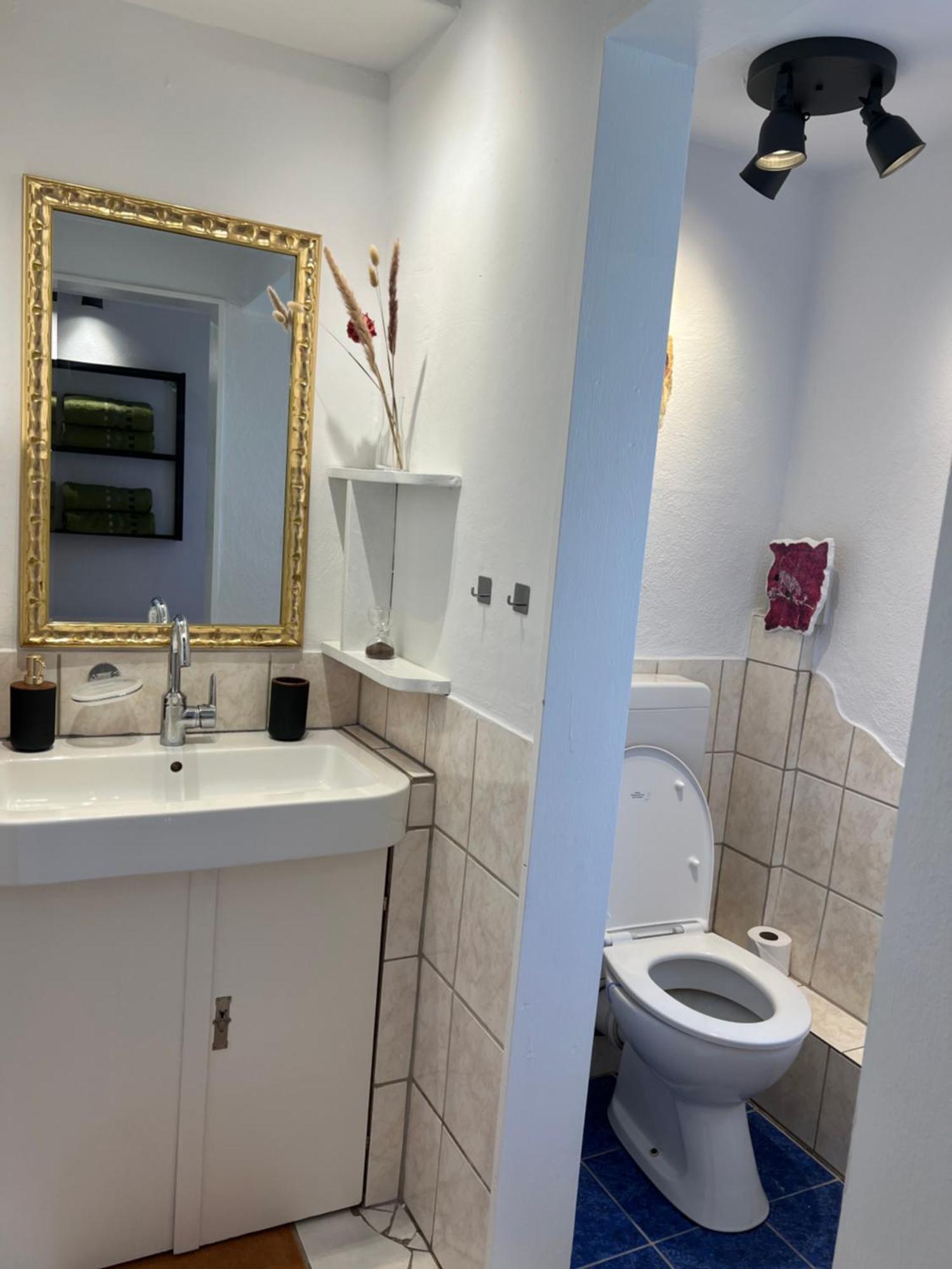 Hilde Apartments Rheinhausen Bagian luar foto