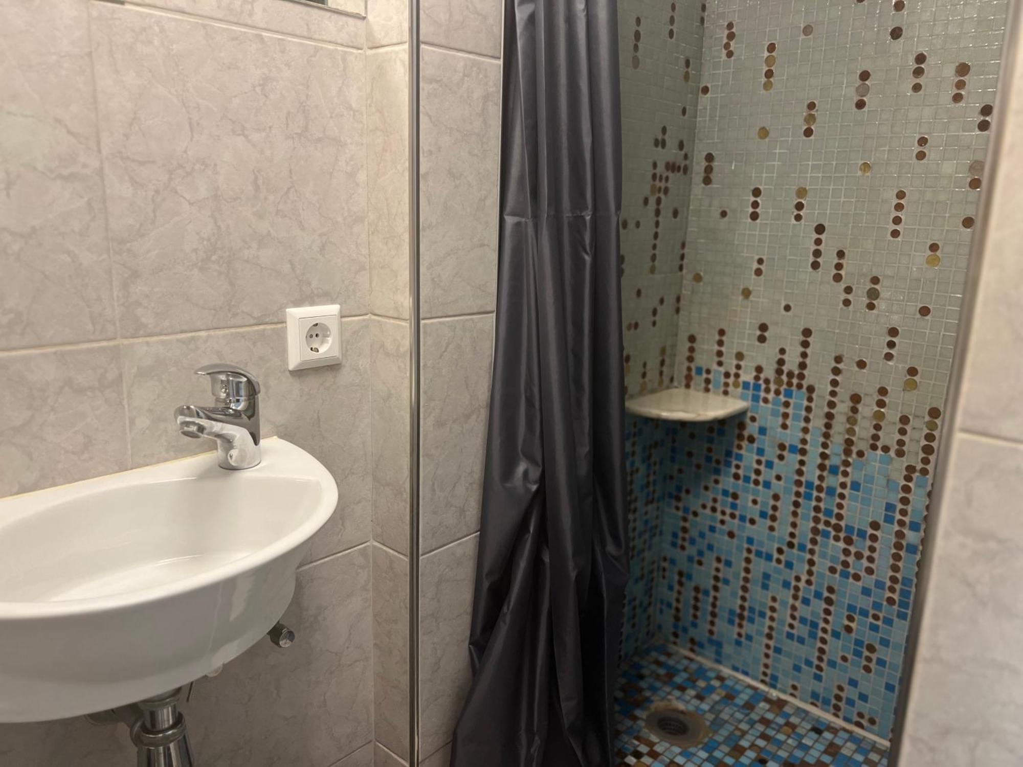 Hilde Apartments Rheinhausen Bagian luar foto