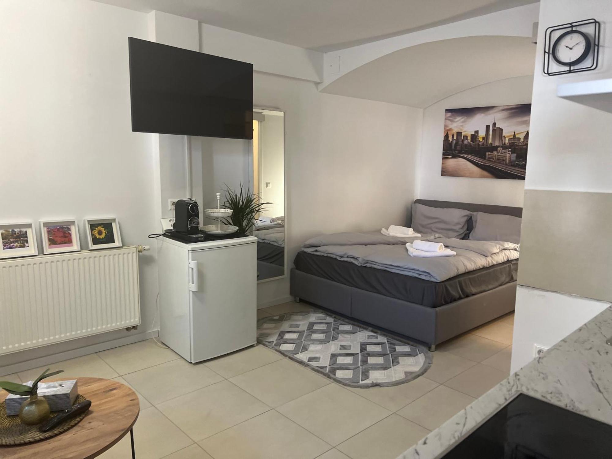 Hilde Apartments Rheinhausen Bagian luar foto