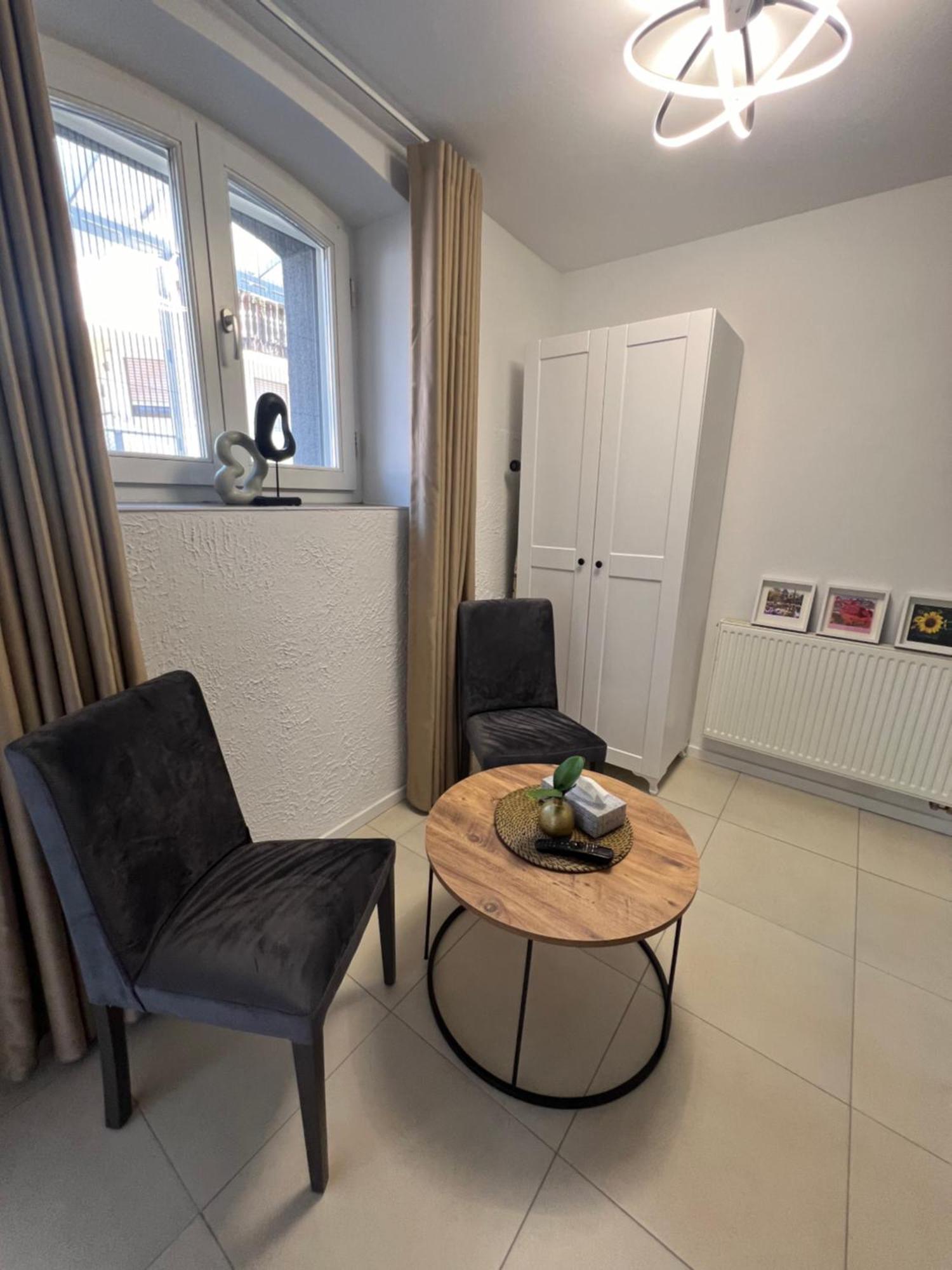 Hilde Apartments Rheinhausen Bagian luar foto